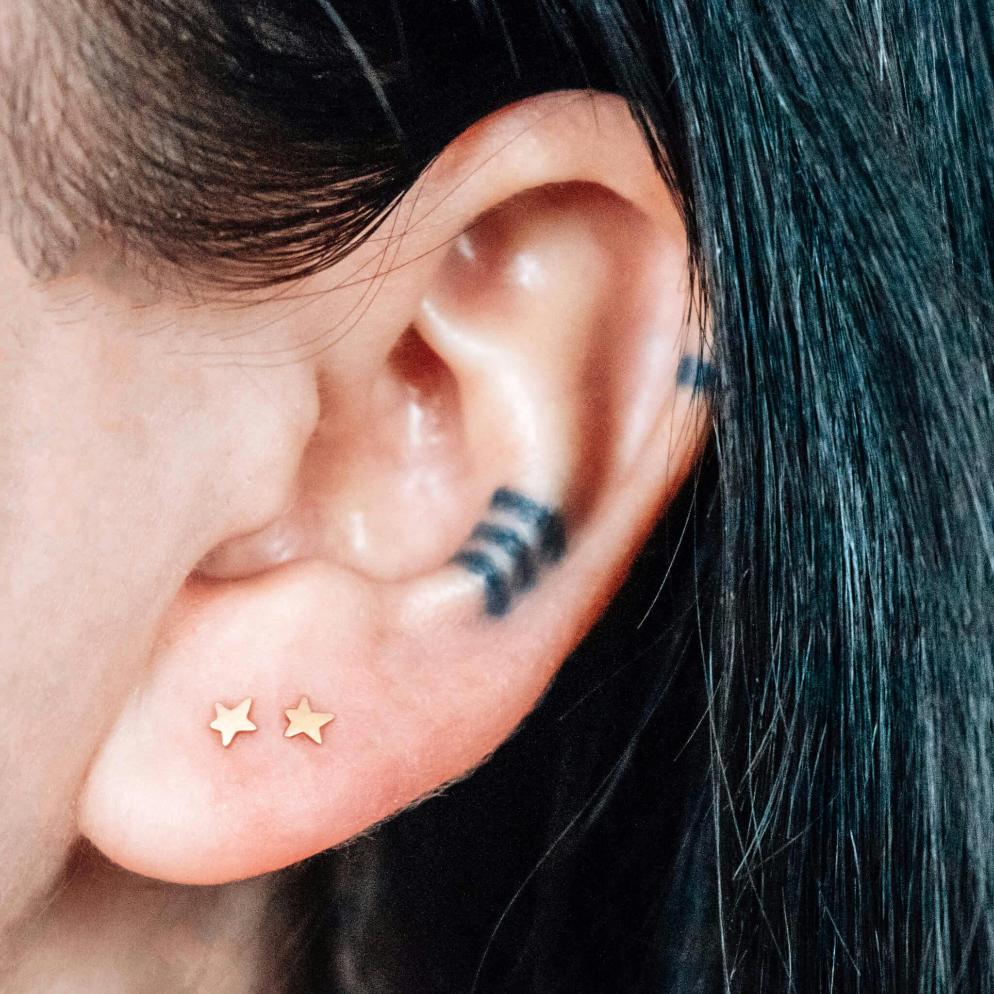 Classic Star Nap Earrings on Model (Gold)