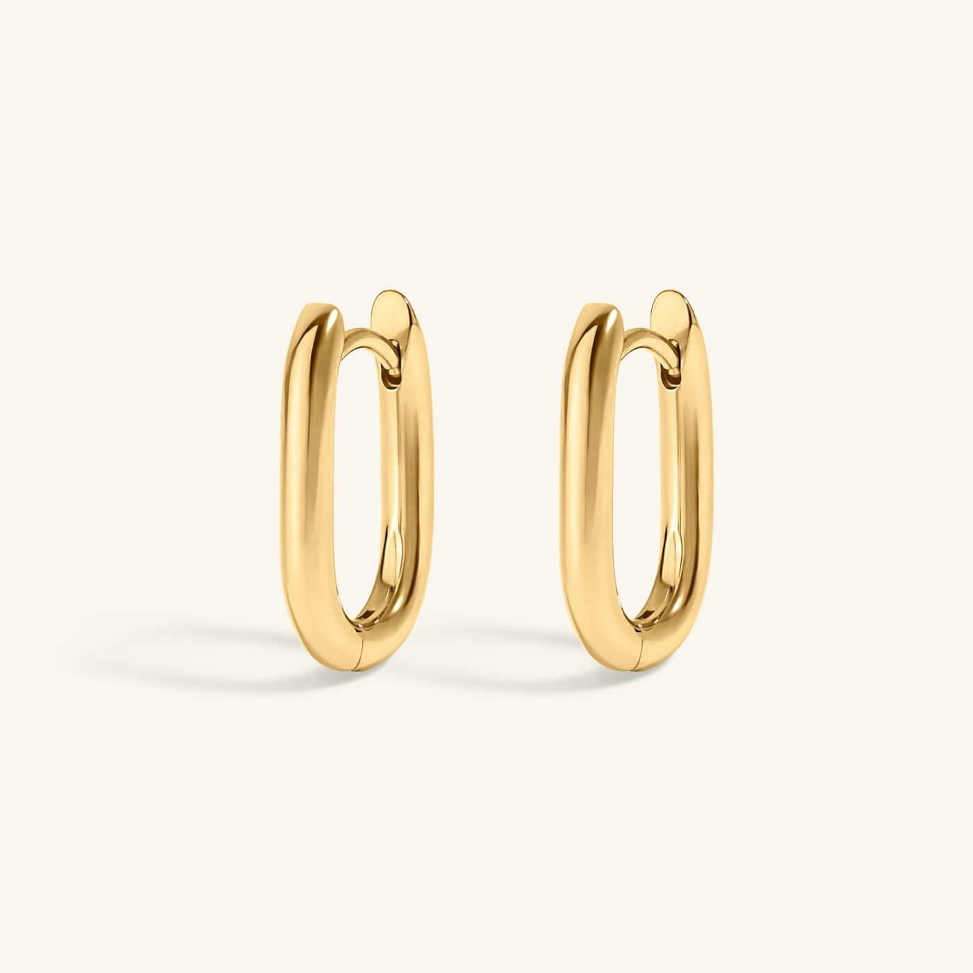 Baby Halo Oval Hoop Earrings (Gold)