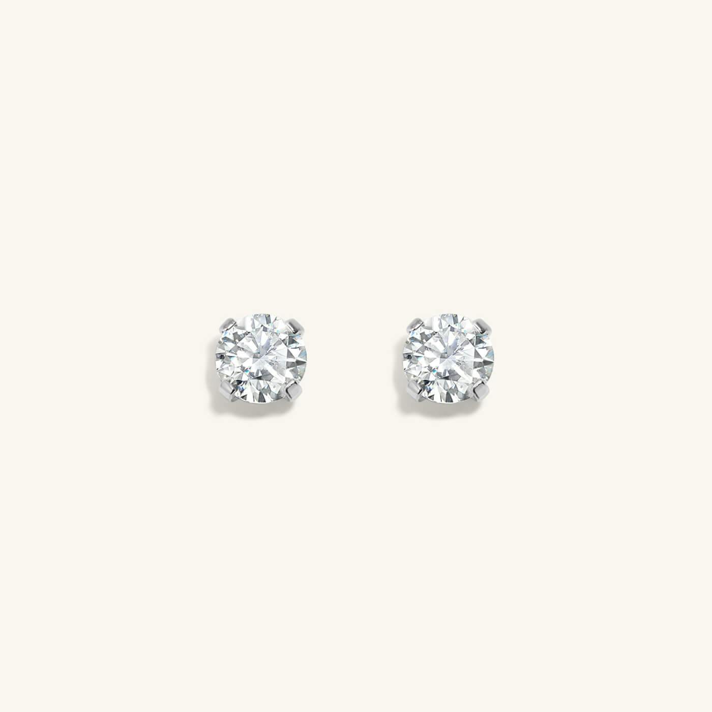 Moissanite Nap Earrings (Silver)