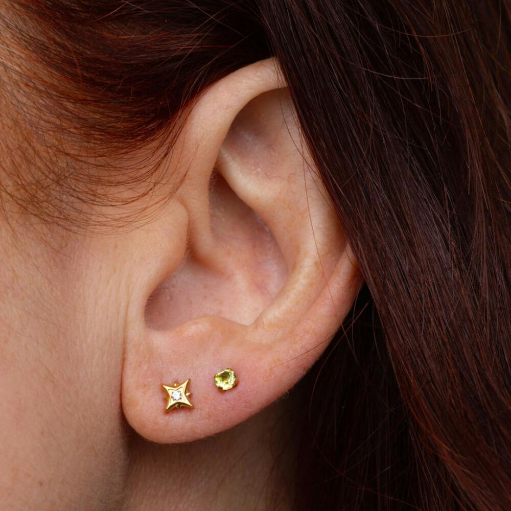 Peridot Nap Earrings (Gold) on model