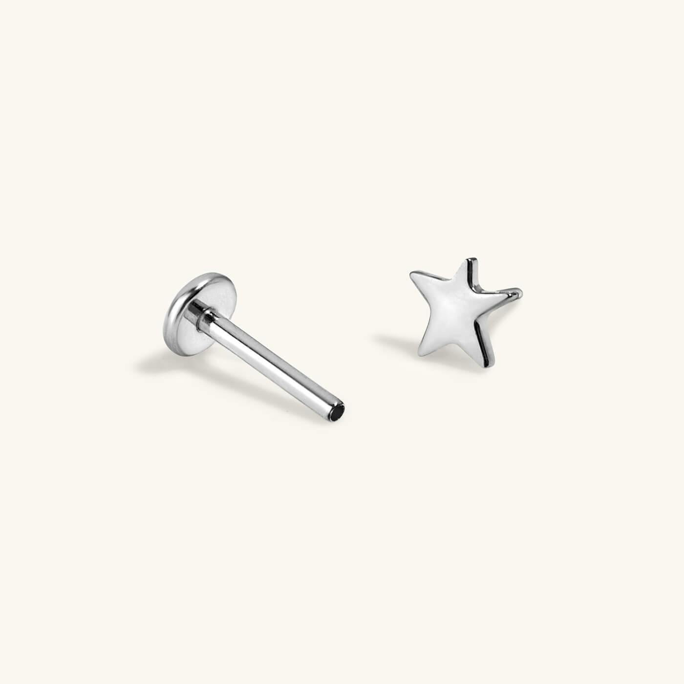 Classic Star Nap Earrings in Titanium (Silver)